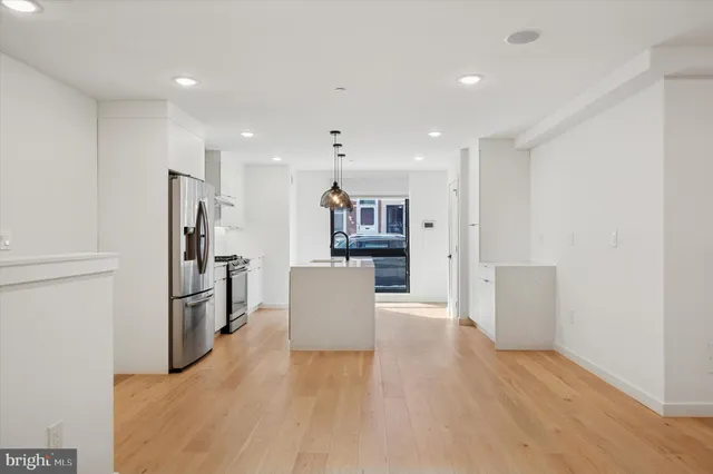 $3,299 | 871 North 20th Street, Unit 1, Philadelphia, PA 19130