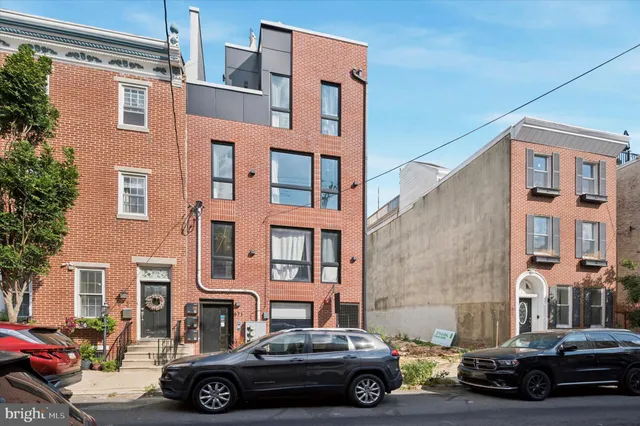 $3,299 | 871 North 20th Street, Unit 1, Philadelphia, PA 19130