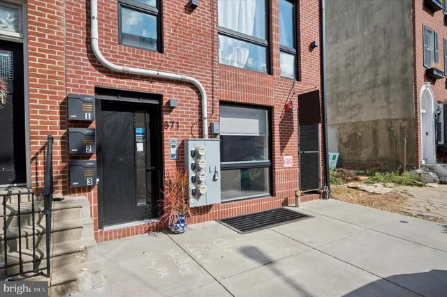 $3,299 | 871 North 20th Street, Unit 1, Philadelphia, PA 19130