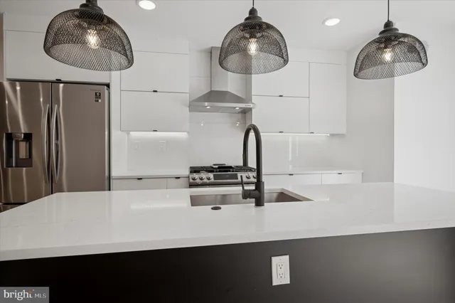 $3,299 | 871 North 20th Street, Unit 1, Philadelphia, PA 19130