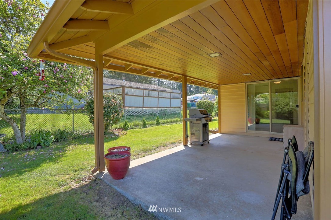 4518 Southeast 2nd Street Renton, WA 98059 - Photo 26 of 29 a view of a back yard from a room