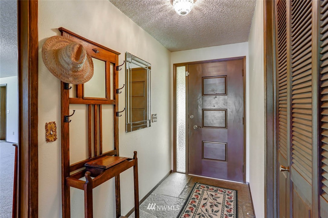 4518 Southeast 2nd Street Renton, WA 98059 - Photo 6 of 29 a view of walk in closet