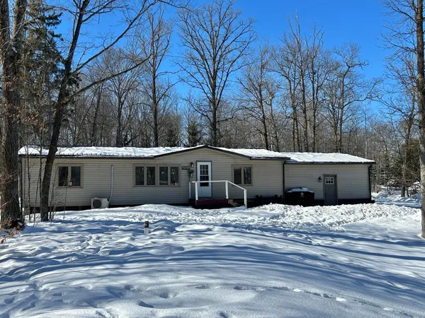 $290,000 | 628 Silver Lake Road Northwest, Bemidji, MN 56601