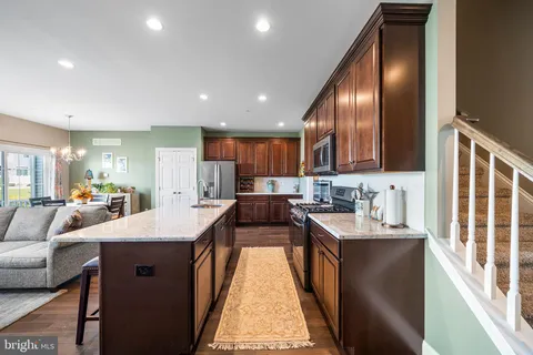 $559,900 | 317 Ridgewood Drive, Royersford, PA 19468