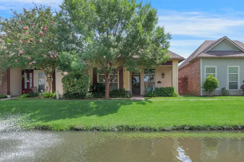 $270,000 | 302 Harbor Bend Boulevard, Unit D, Lafayette, LA 70508