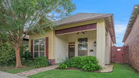 $270,000 | 302 Harbor Bend Boulevard, Unit D, Lafayette, LA 70508
