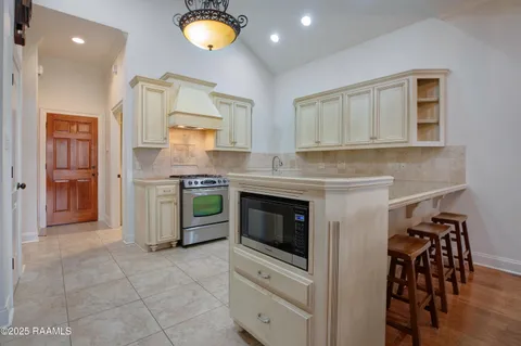 $270,000 | 302 Harbor Bend Boulevard, Unit D, Lafayette, LA 70508