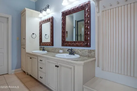 $270,000 | 302 Harbor Bend Boulevard, Unit D, Lafayette, LA 70508