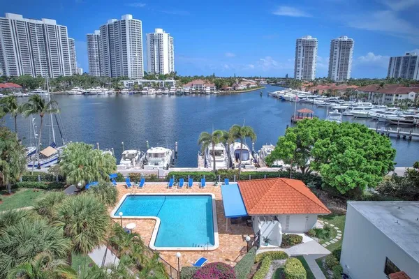 $3,600 | 3571 Magellan Circle, Unit 3434, Aventura, FL 33180