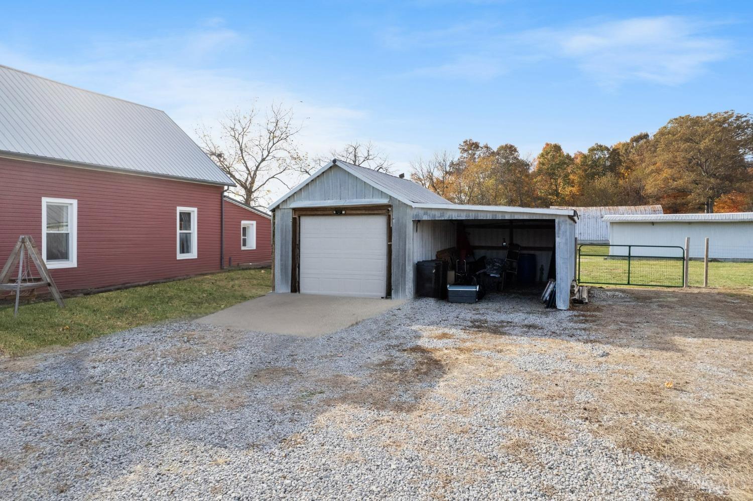 1233 Flat Run Road Seaman, OH 45679 - Photo 5 of 36