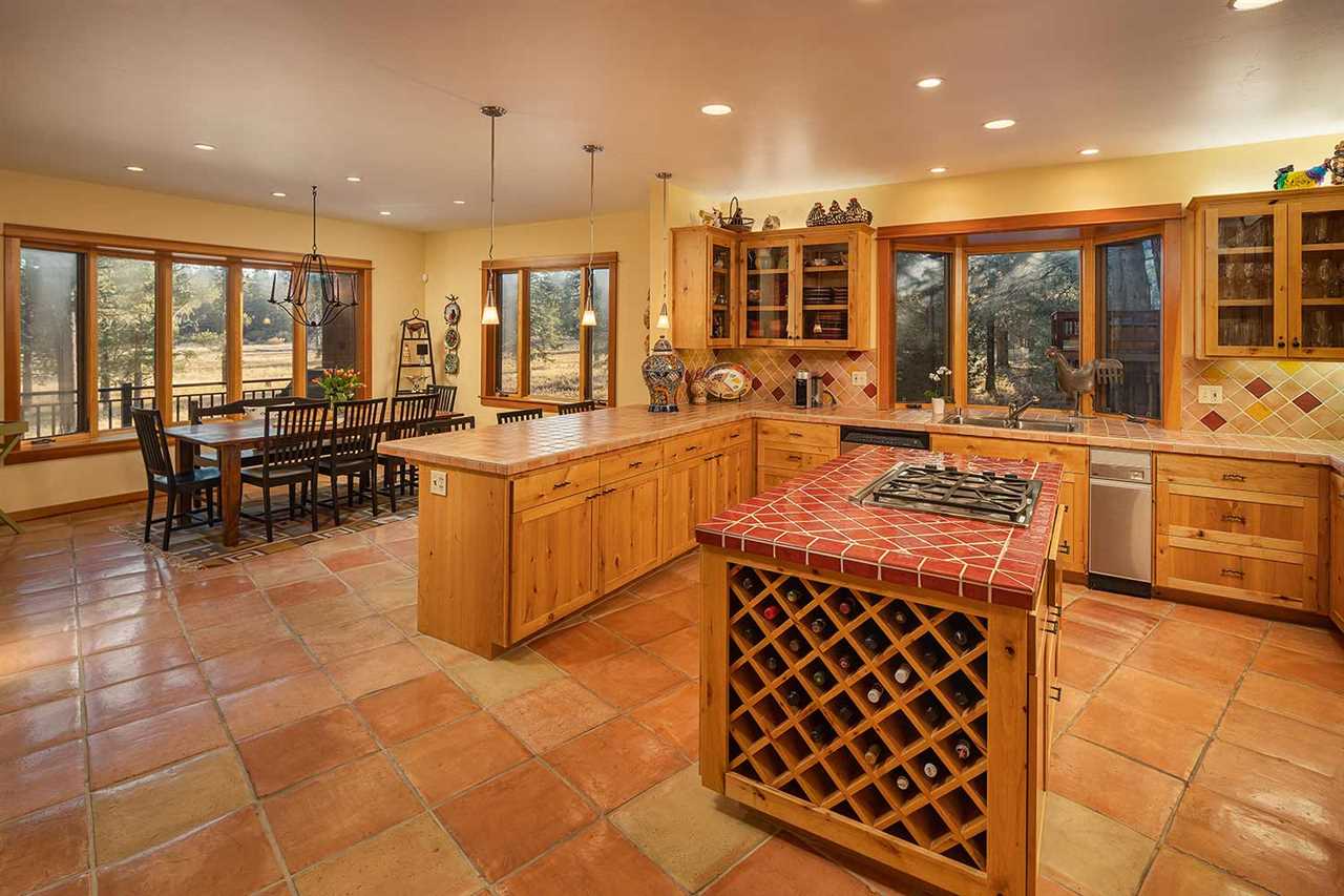 11854 Bennett Flat Road Truckee, CA 96161 - Photo 7 of 21 Gallery Image 7