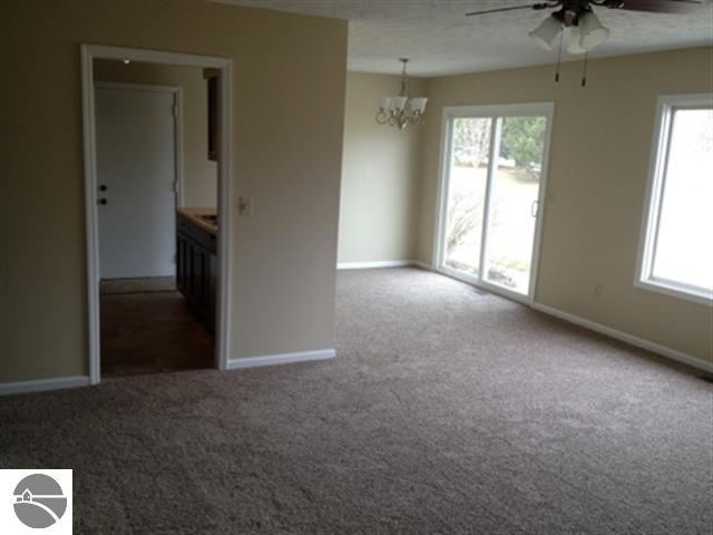114 Mathison Road South Traverse City, MI 49686 - Photo 10 of 25 1744117-9.JPG