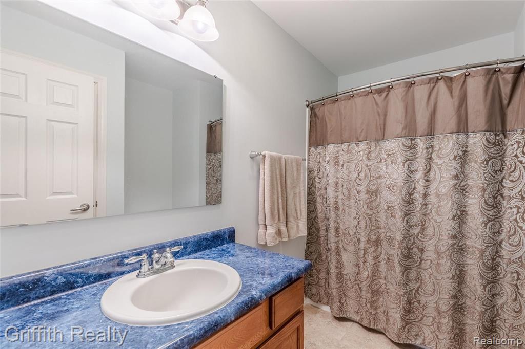 5200 Argentine Road Howell, MI 48855 - Photo 22 of 42