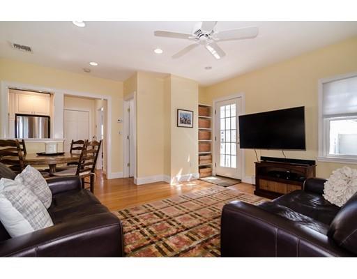 6 Hill Top Road Wellesley, MA 02482 - Photo 5 of 20 Gallery Image 5
