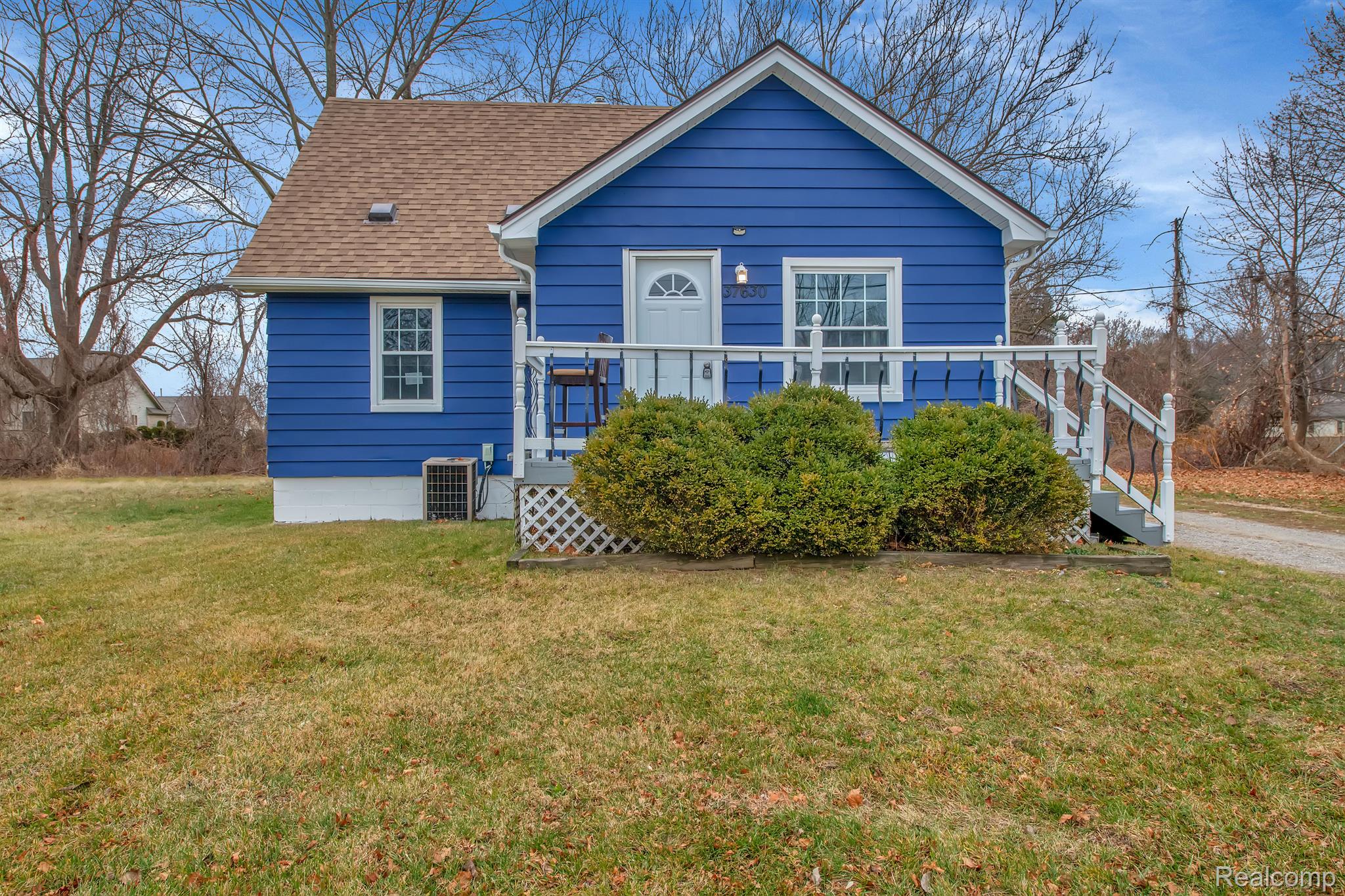 37630 Hayes Road Clinton Township, MI 48038 - Photo 2 of 31 Gallery Image 2