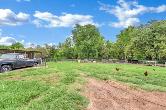 $320,000 | 815 Blue Bluff Road, Riesel, TX 76682