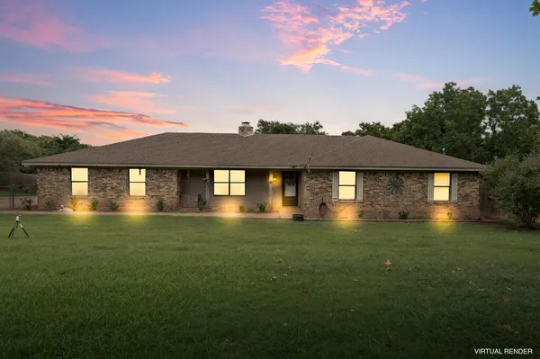 $320,000 | 815 Blue Bluff Road, Riesel, TX 76682