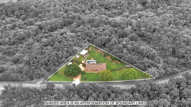 $320,000 | 815 Blue Bluff Road, Riesel, TX 76682