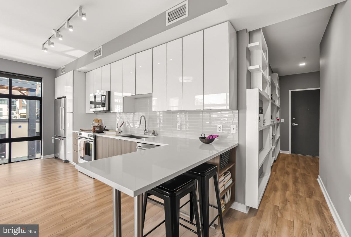 911 2nd Street Northeast, Unit 501 Washington, DC 20002 - Photo 10 of 30