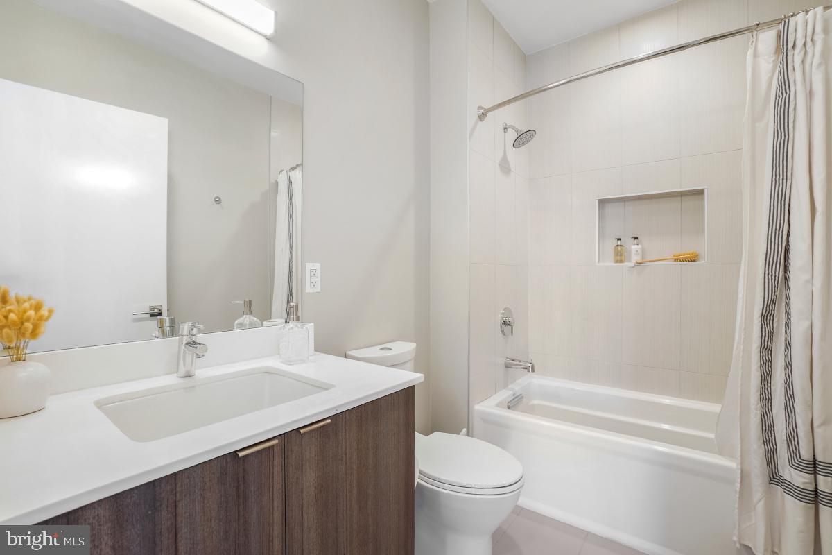 911 2nd Street Northeast, Unit 501 Washington, DC 20002 - Photo 10 of 20