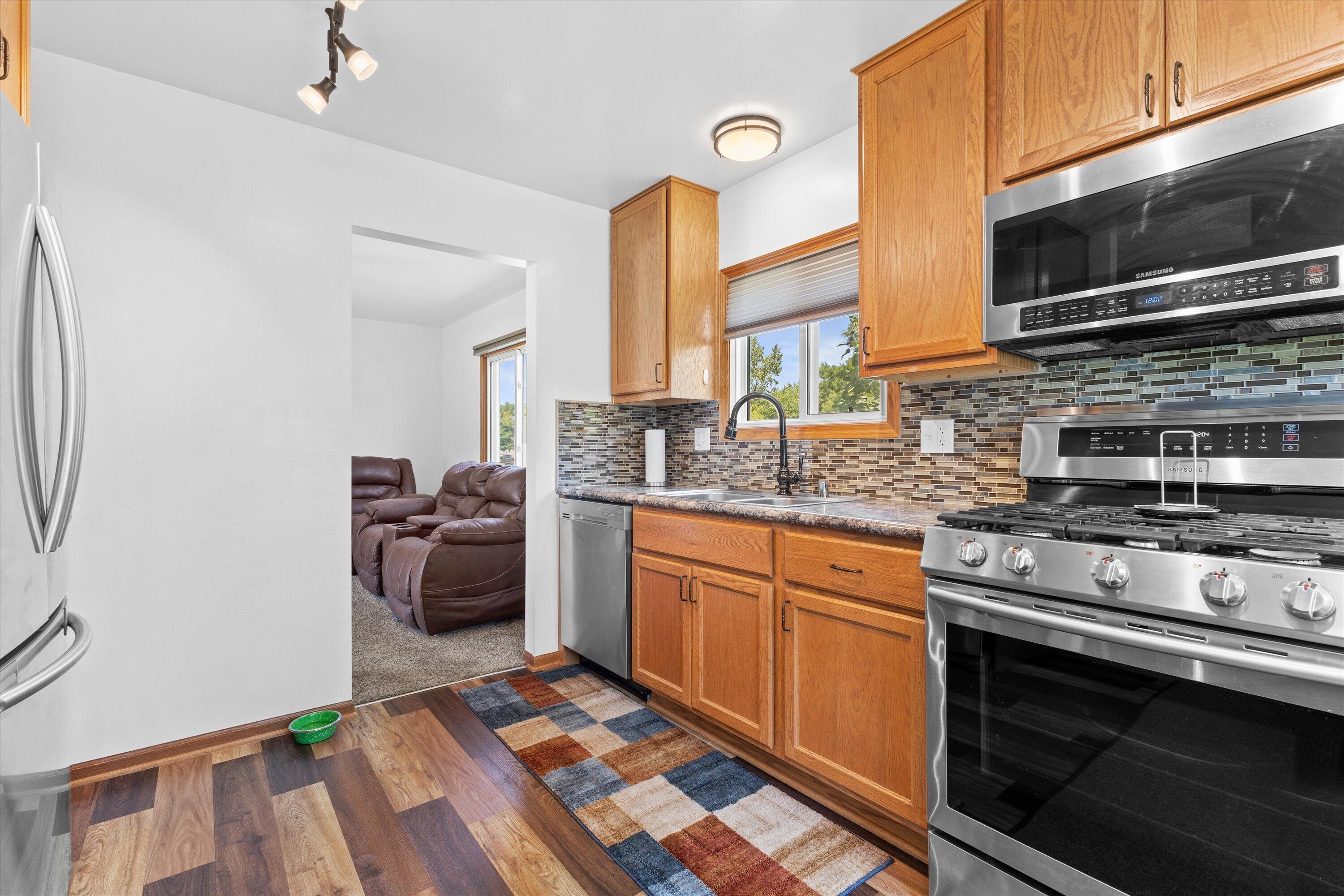 6636 124th Street Pleasant Prairie, WI 53158 - Photo 8 of 22 14-KCM-42