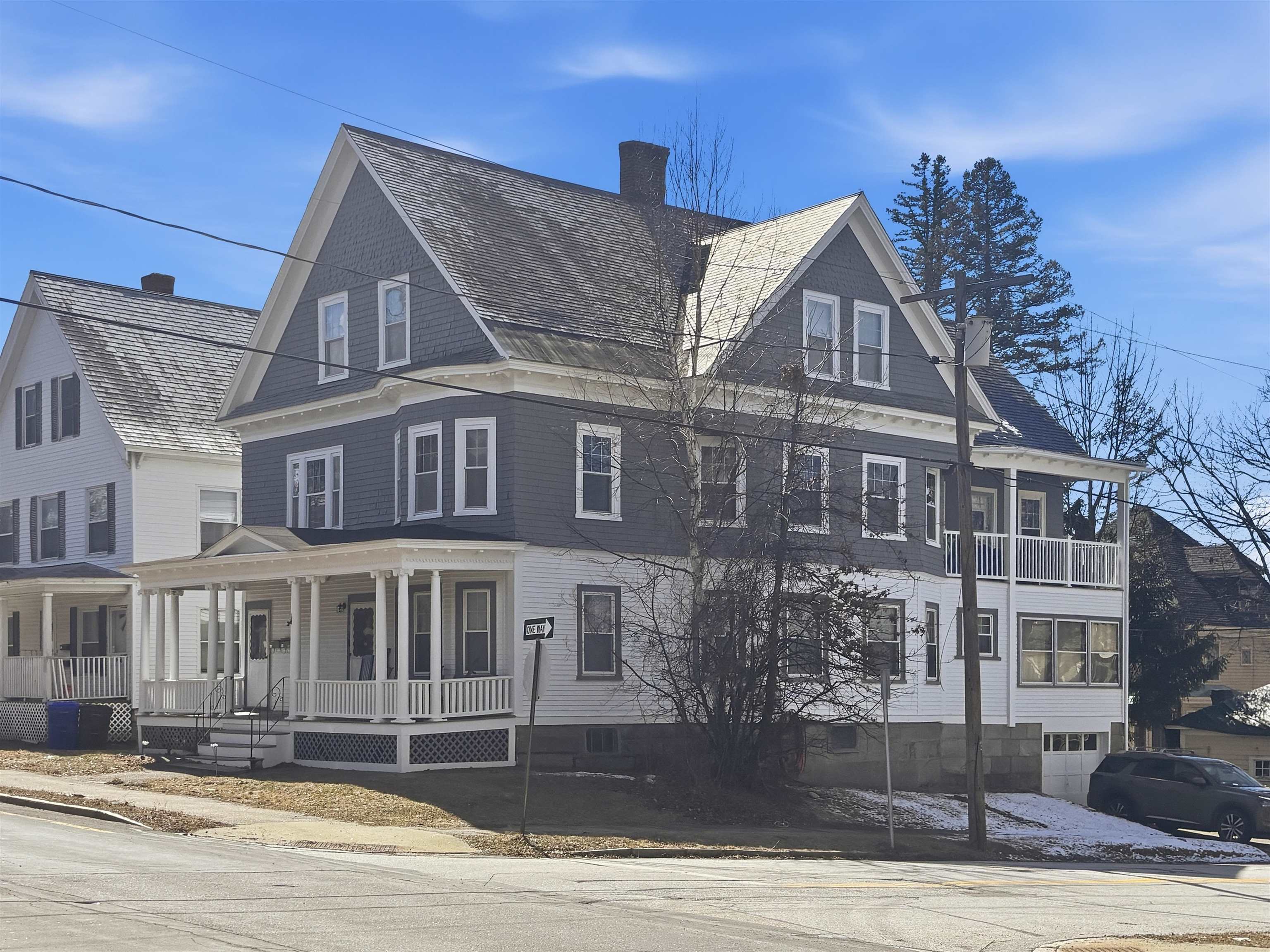 646 Maple Street Manchester, NH 03104 - Photo 2 of 26