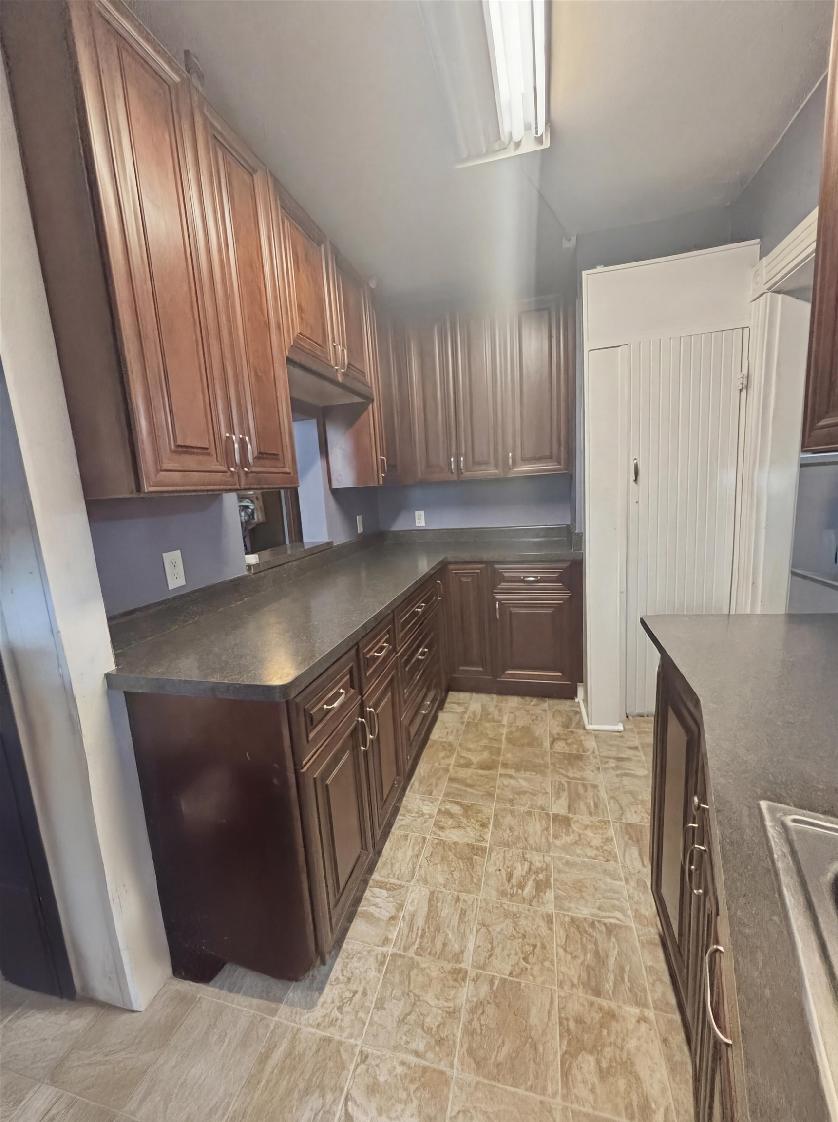 646 Maple Street Manchester, NH 03104 - Photo 6 of 26