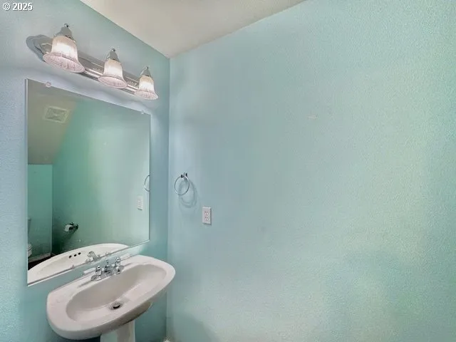 $469,999 | 37355 Coralburst Street, Sandy, OR 97055