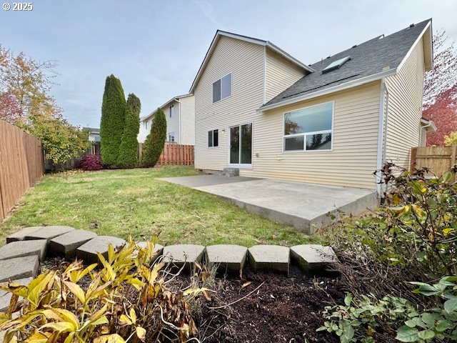 37355 Coralburst Street Sandy, OR 97055 - Photo 6 of 30 a view of a backyard of the house