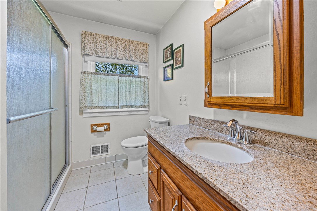 824 Hamlin Parma Townline Road Parma, NY 14468 - Photo 15 of 36 Bathroom