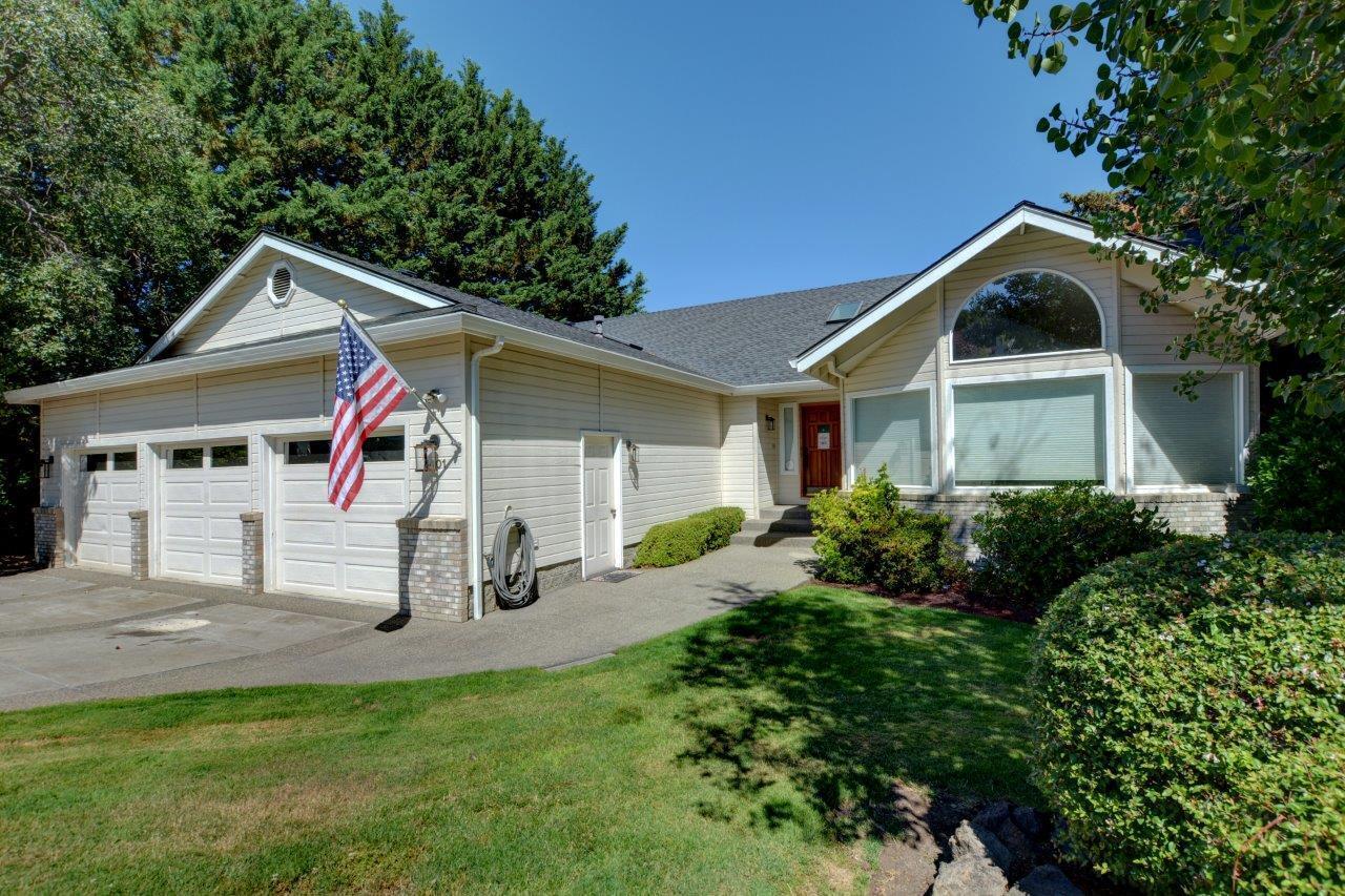 4401 Innsbruck Ridge Medford, OR 97504 - Photo 1 of 54 1