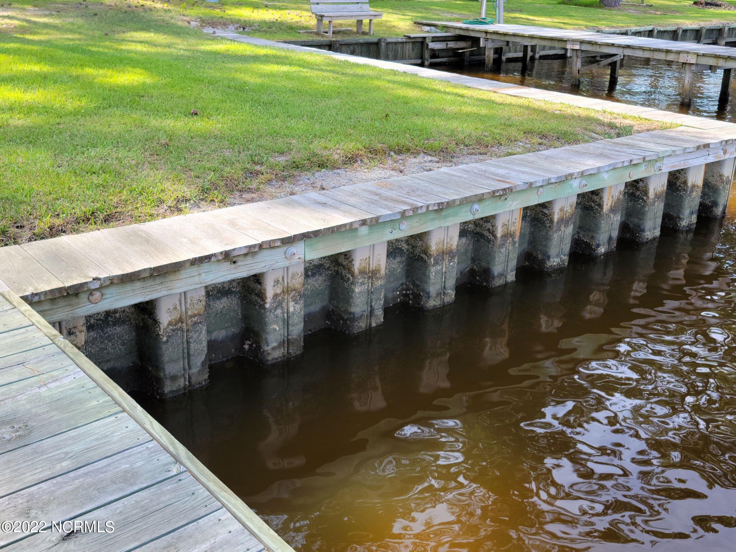 71 Pungo View Road Belhaven, NC 27810 - Photo 9 of 17 vinyl bulkhead