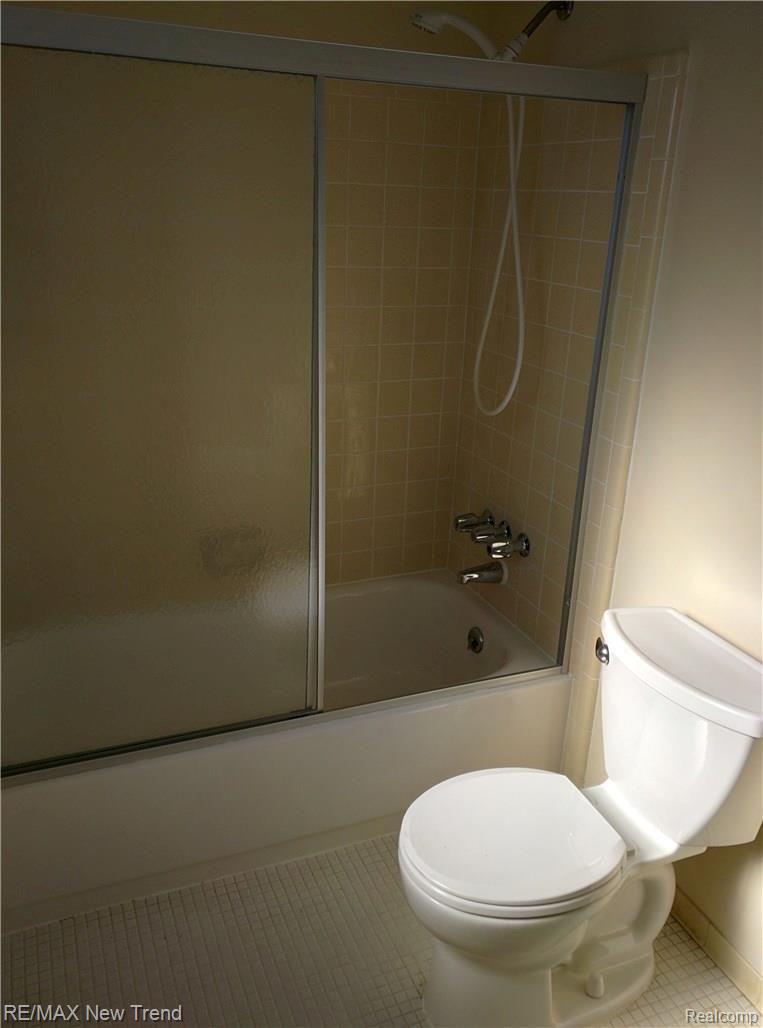 22516 Meadowbrook Road Novi, MI 48375 - Photo 13 of 20 IMG_20150730_175333.jpg