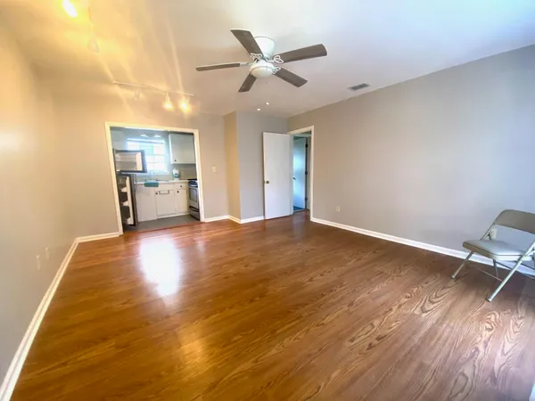 $1,800 | 811 Colony Drive, Unit E72, Charleston, SC 29407