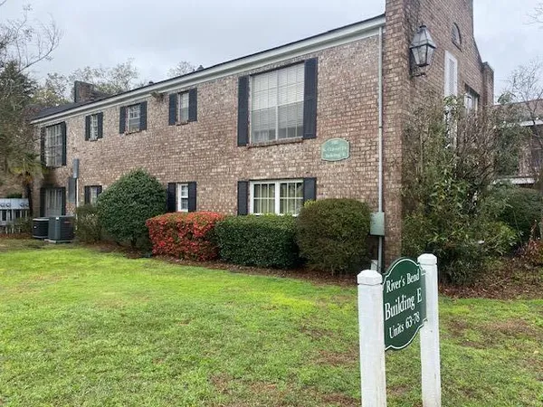 $1,800 | 811 Colony Drive, Unit E72, Charleston, SC 29407