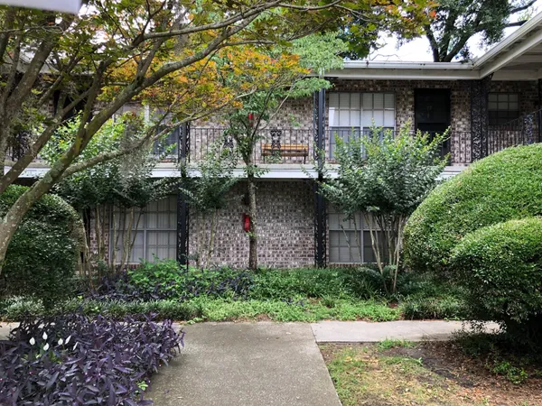 $1,800 | 811 Colony Drive, Unit E72, Charleston, SC 29407