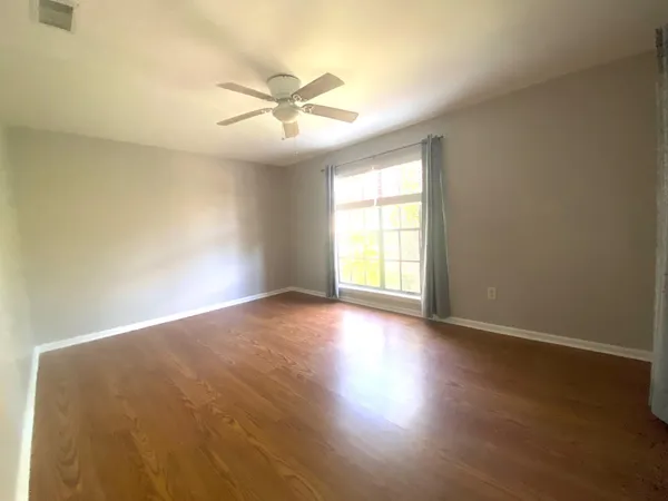 $1,800 | 811 Colony Drive, Unit E72, Charleston, SC 29407
