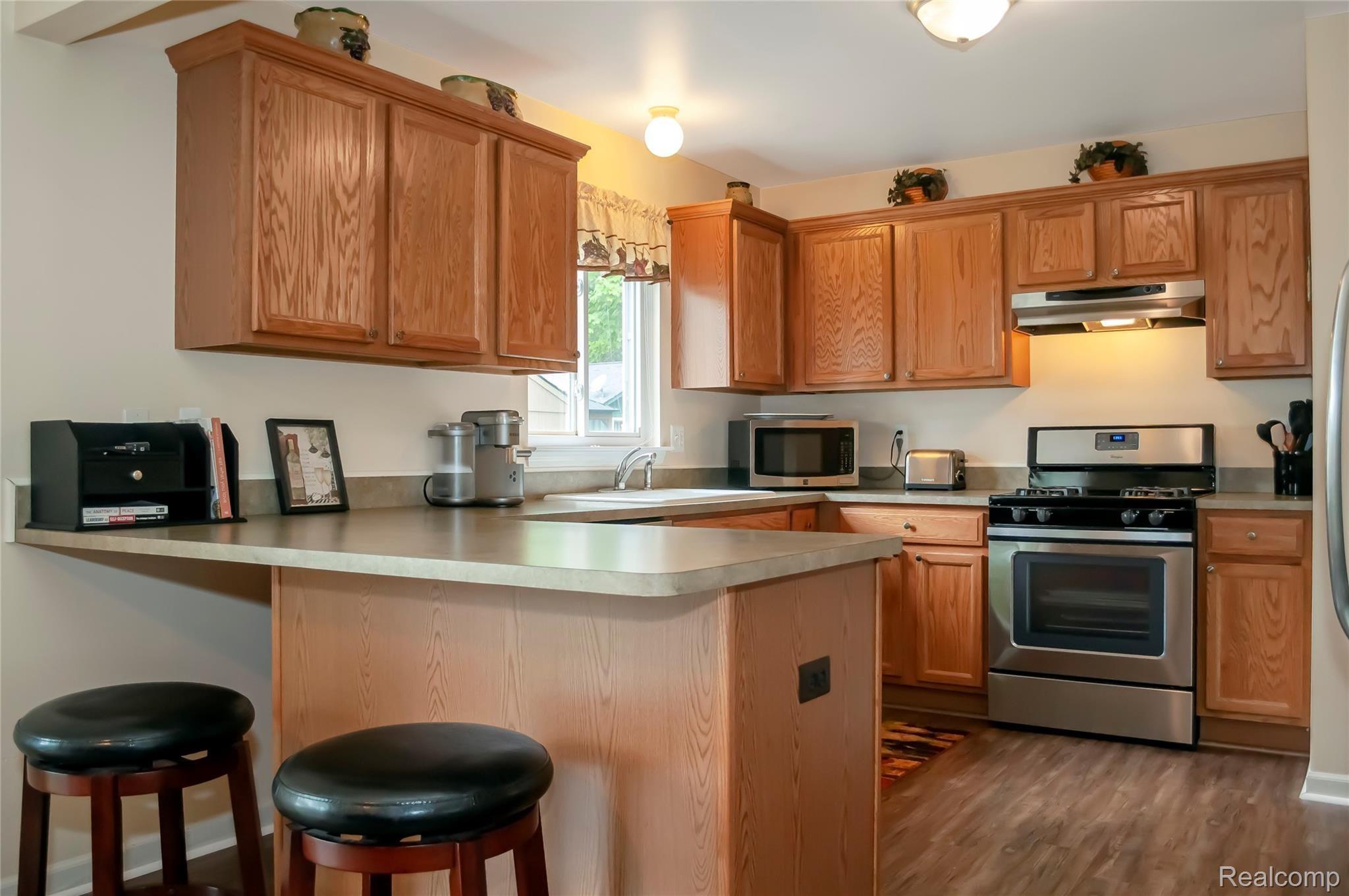9122 Maple Road Algonac, MI 48001 - Photo 8 of 29 8 9122 Maple Clay Twnshp Laparl J Th 9 16 21.jpg