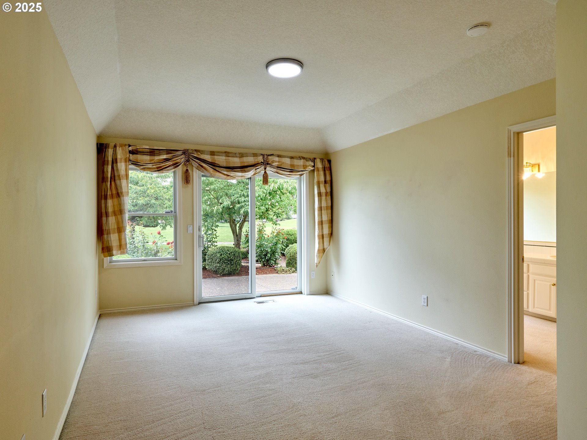 2386 Miller Farm Road Woodburn, OR 97071 - Photo 17 of 46 Gallery Image 17