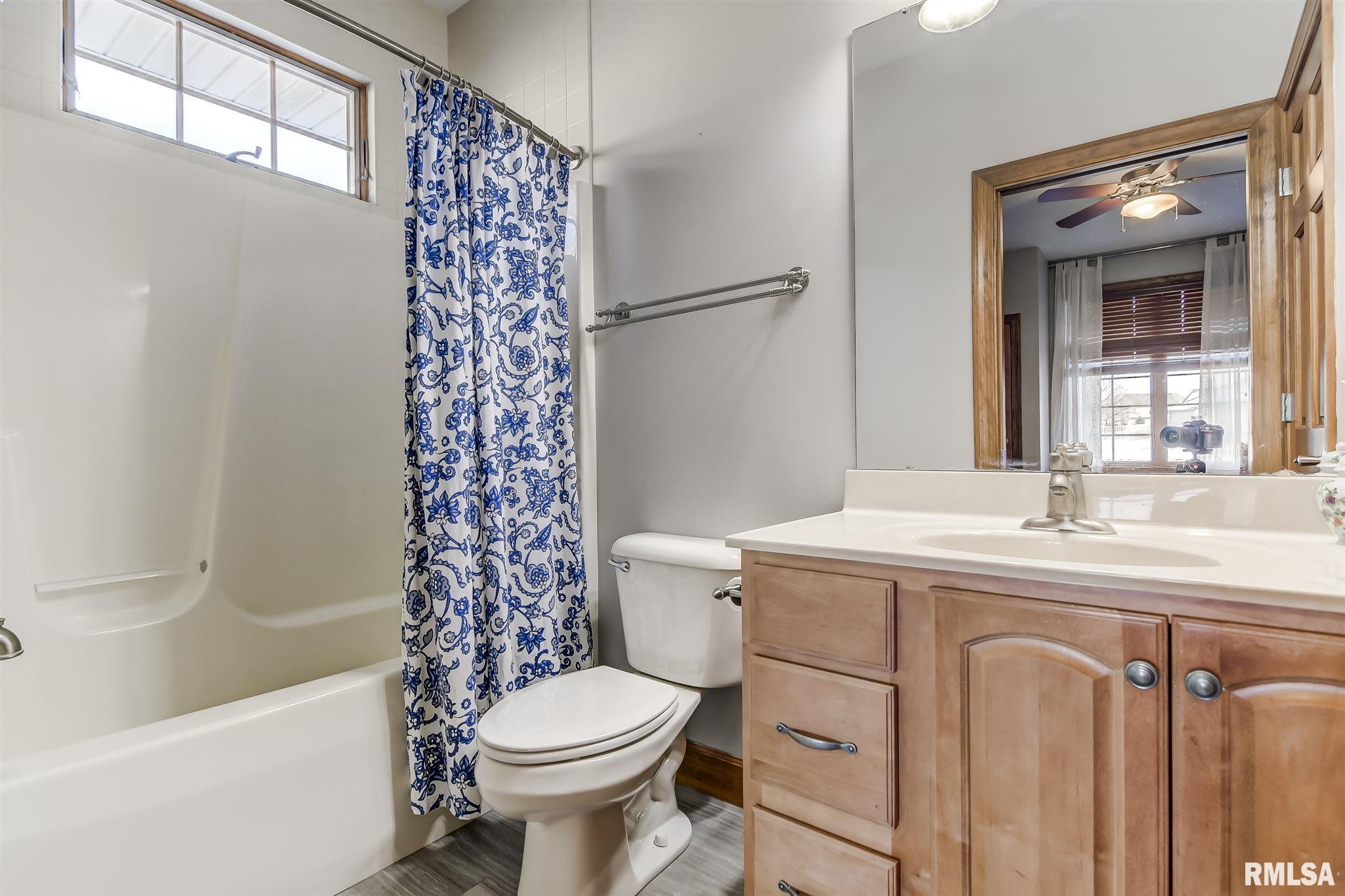 104 Ramblewood Road Chatham, IL 62629 - Photo 17 of 26 Gallery Image 17