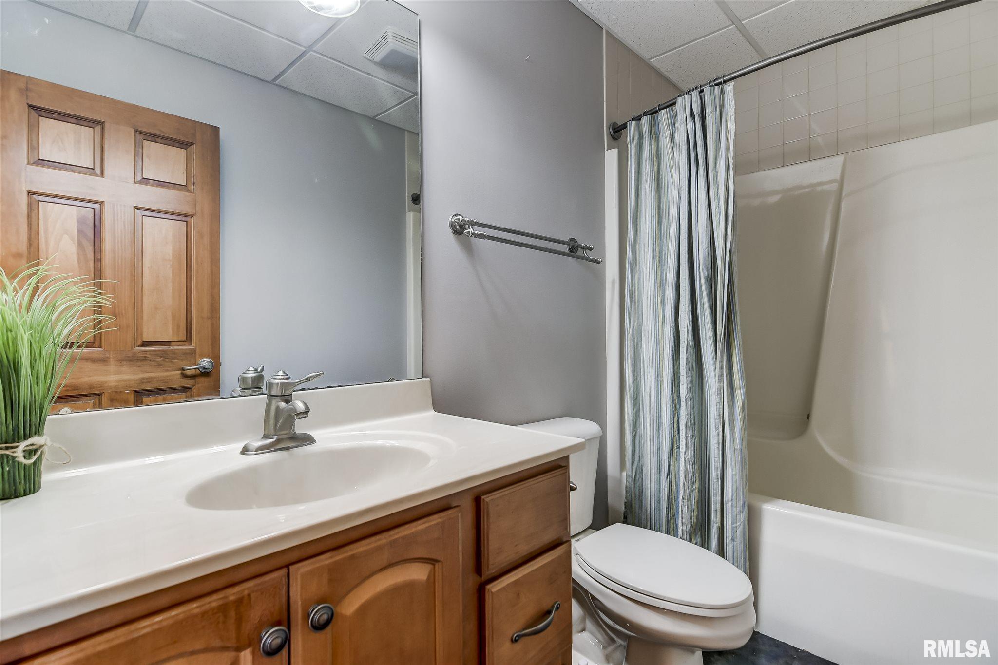 104 Ramblewood Road Chatham, IL 62629 - Photo 23 of 26 Gallery Image 23