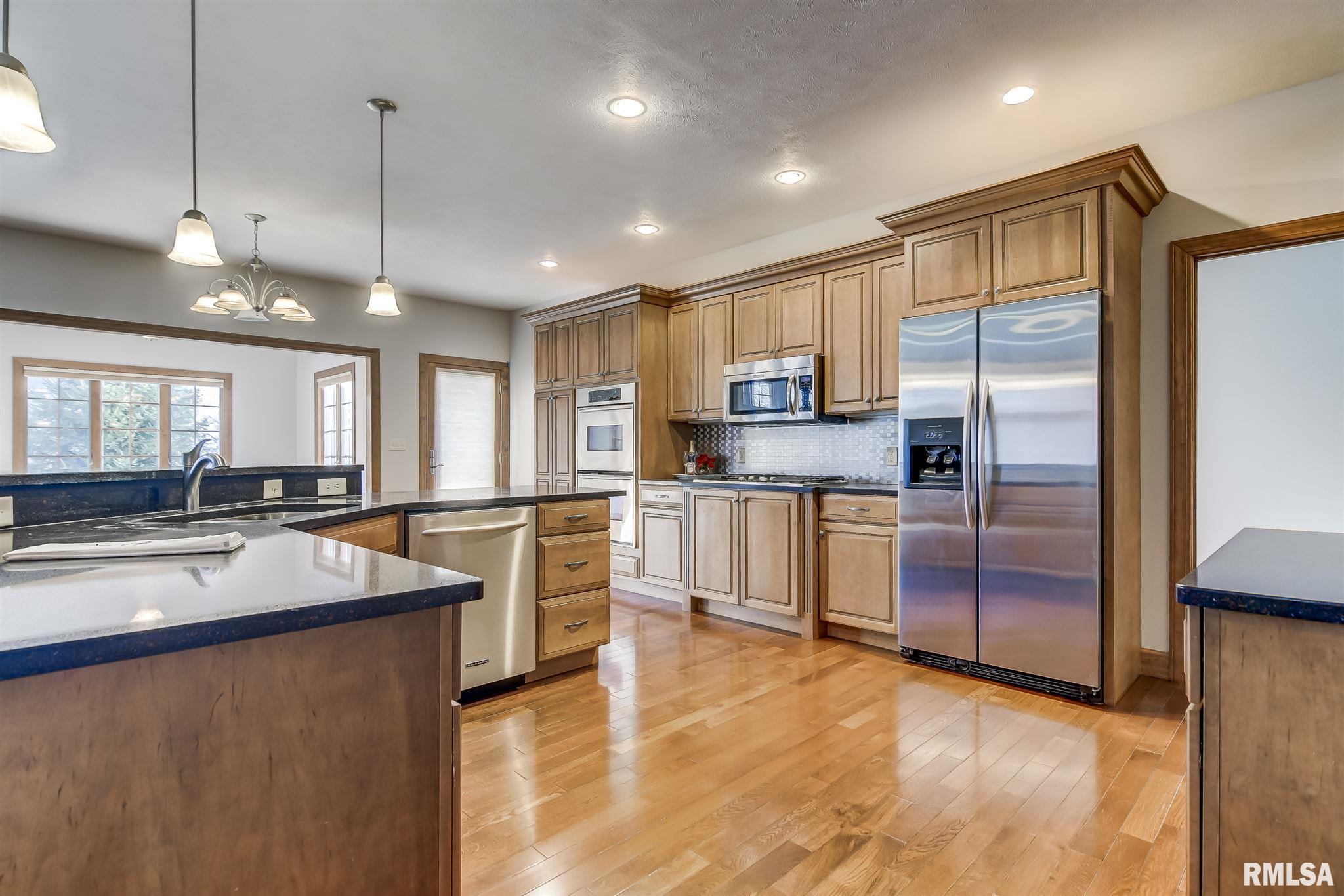 104 Ramblewood Road Chatham, IL 62629 - Photo 7 of 26 Gallery Image 7