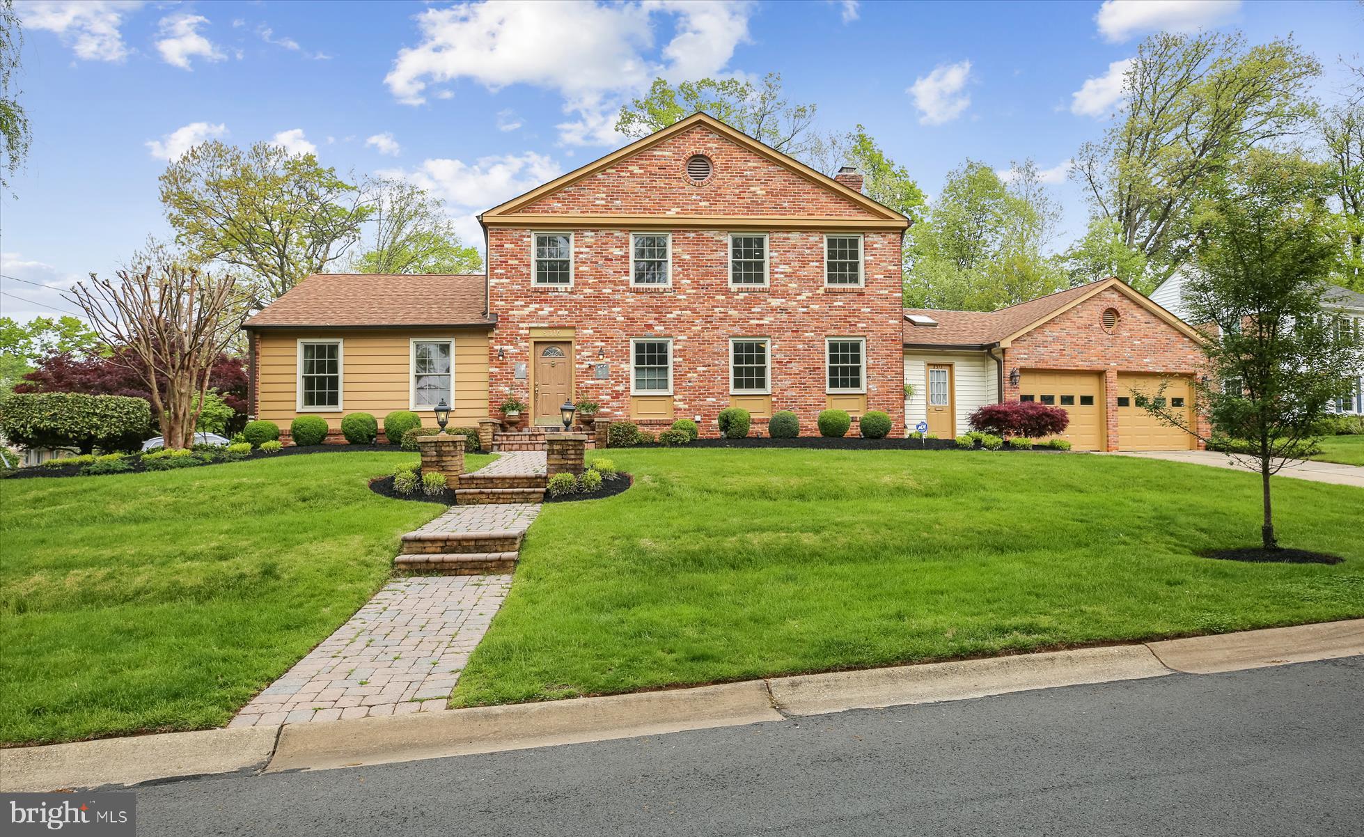 8315 Aqueduct Road Potomac, MD 20854 - Photo 1 of 34