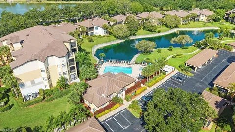 $350,000 | 166 Vintage Circle, Unit 201, Naples, FL 34119