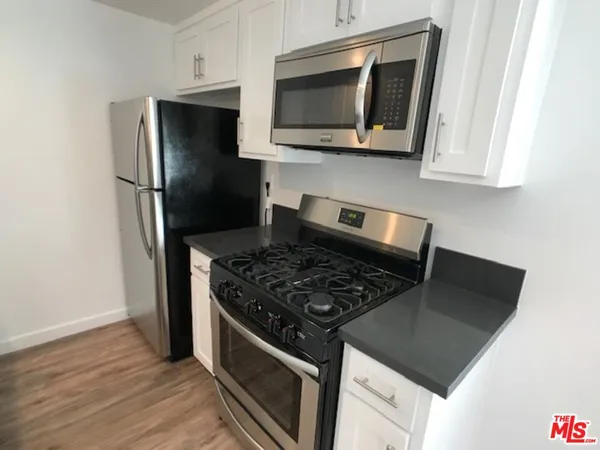 $2,200 | 601 North Normandie Avenue, Unit 2, Los Angeles, CA 90004