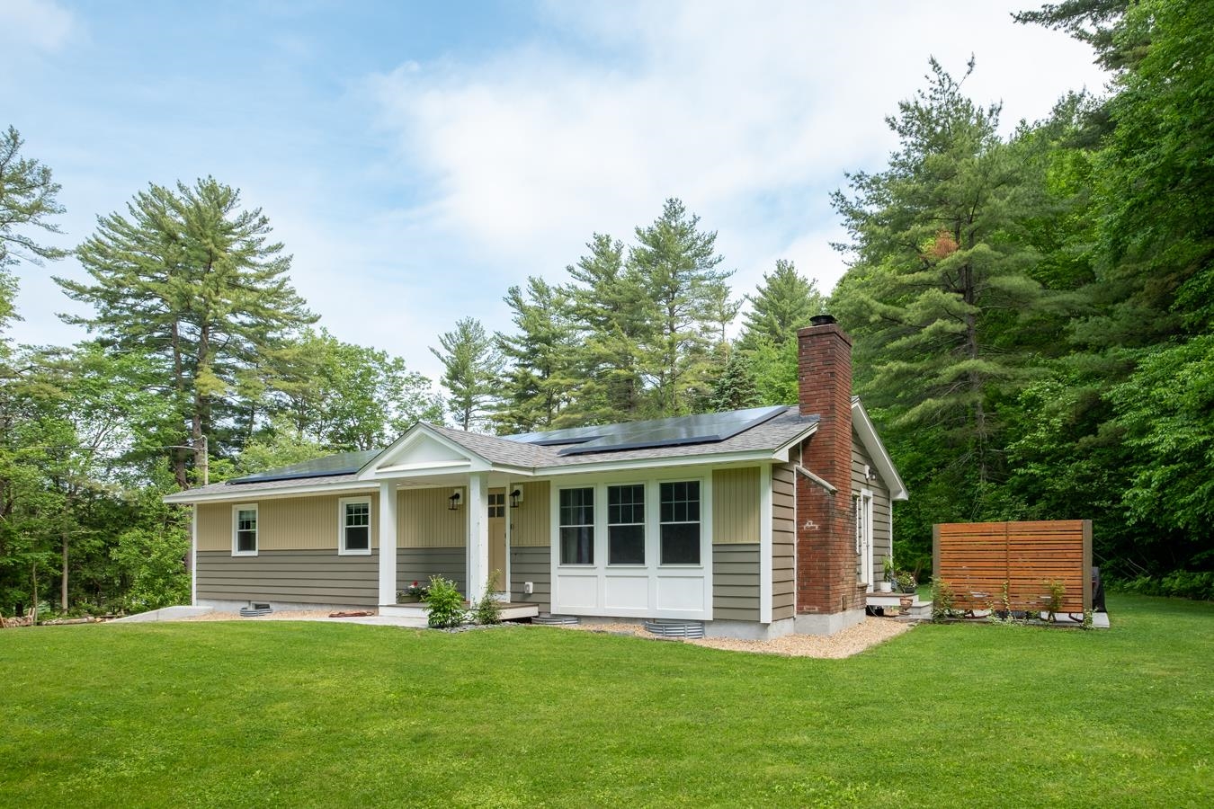 233 South Road Kensington, NH 03833 - Photo 1 of 35