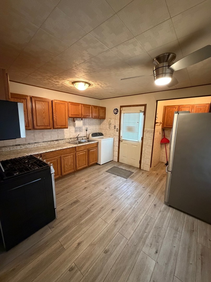 23 West 143rd Street Dixmoor, IL 60426 - Photo 12 of 31