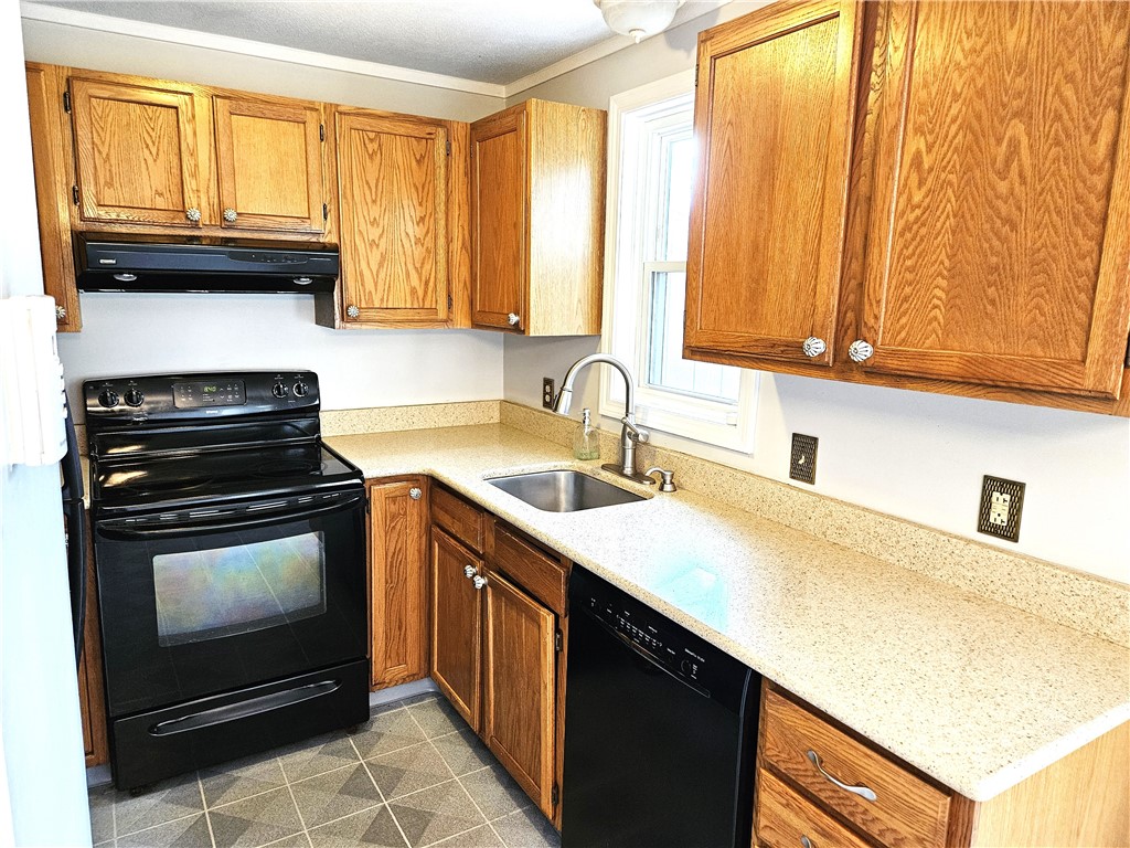 12 Birdie Court Coventry, RI 02816 - Photo 12 of 26