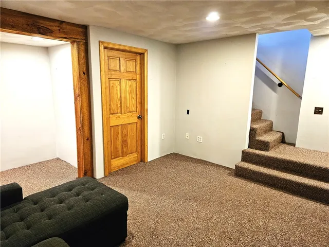 $280,000 | 12 Birdie Court, Coventry, RI 02816