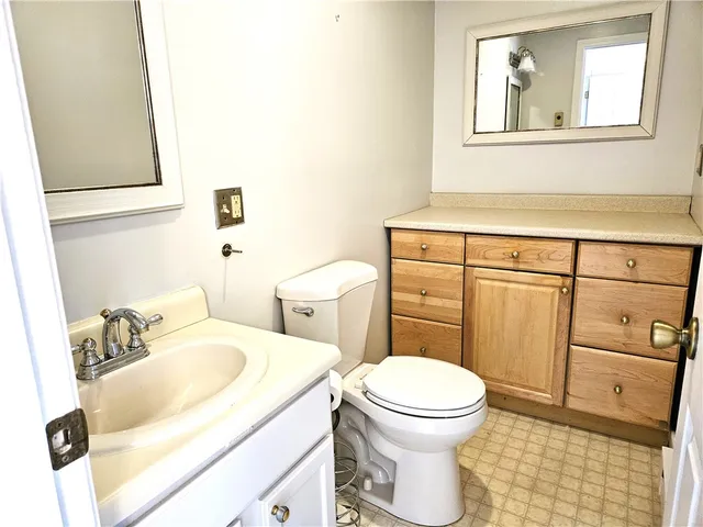 $280,000 | 12 Birdie Court, Coventry, RI 02816